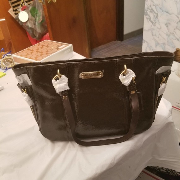 VINTAGE COACH GALLERY ZIP PATENT LEATHER - Picture 9 of 11